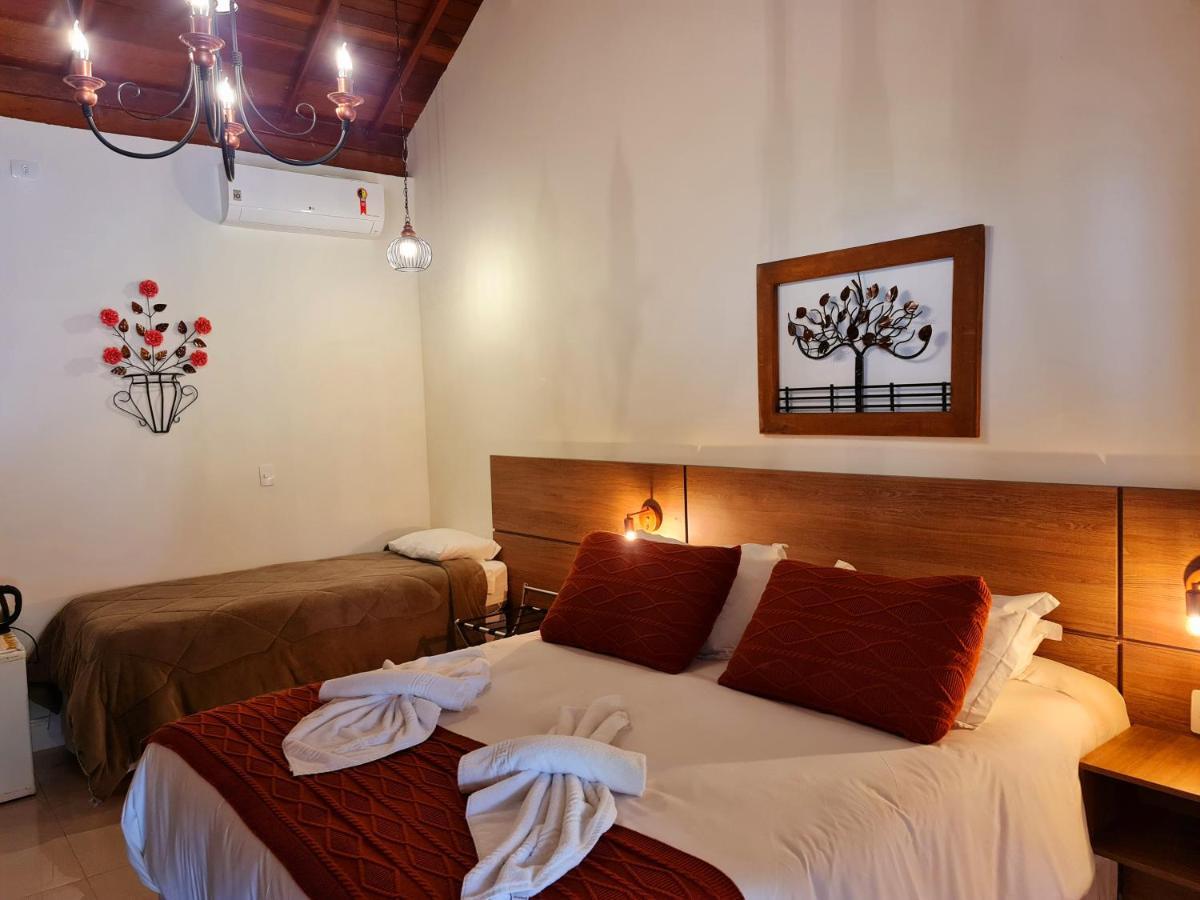 Pousada Valle Das Flores Monte Verde Монти-Верди Экстерьер фото